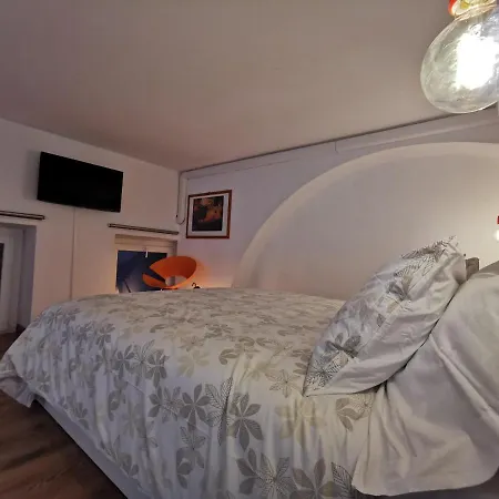 Via Scaldasole 14 Апартаменты
