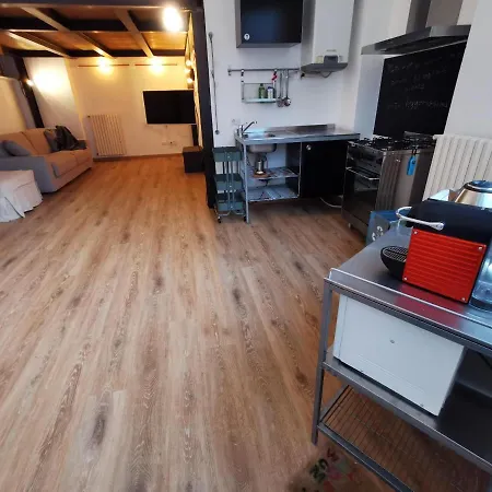 Apartment Via Scaldasole 14 Milan
