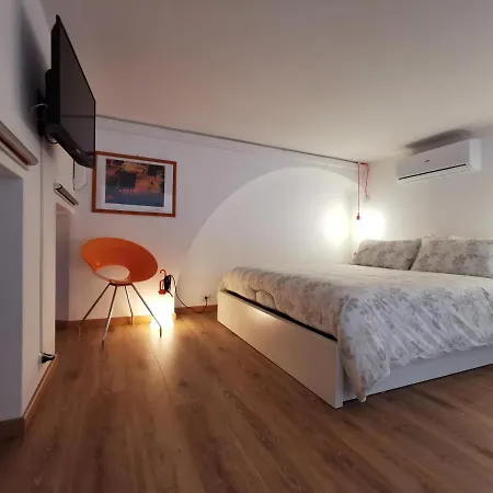 Via Scaldasole 14 Apartment